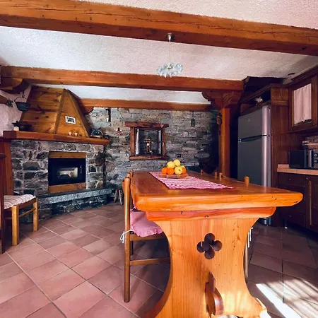 Apartament Rosicin