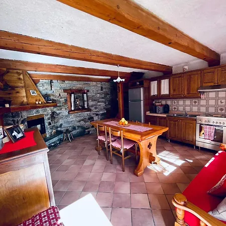 Apartament Rosicin